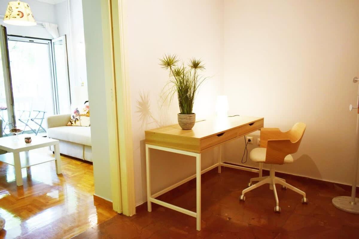 Stylish Apt In The Historic Heart Of The City Atena Exterior foto