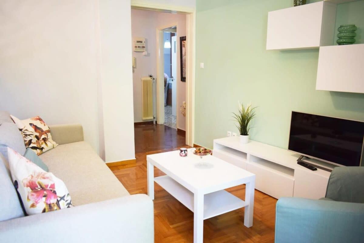 Stylish Apt In The Historic Heart Of The City Atena Exterior foto